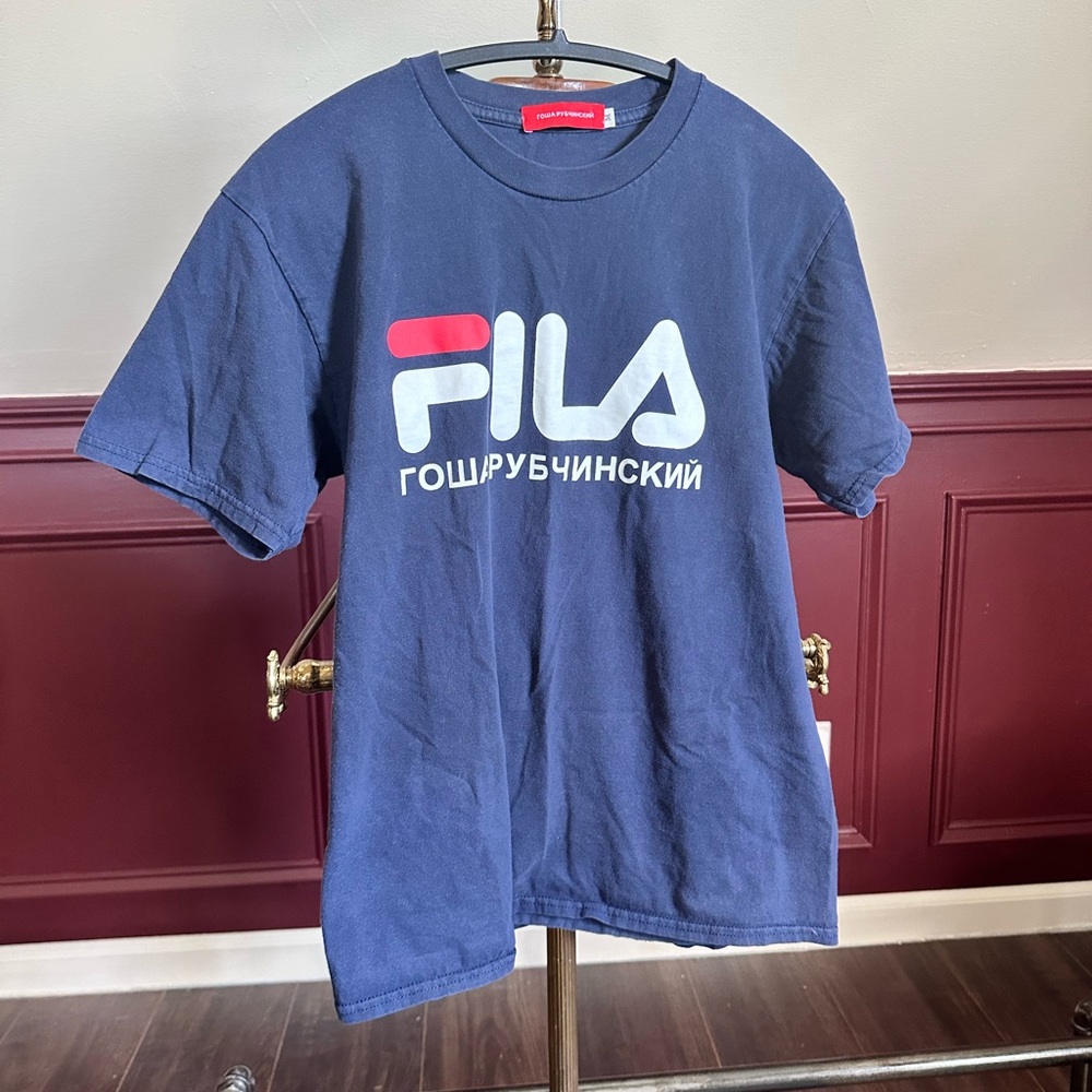 GOSHA RUBCHINSKIY x FILA iconic logo collab graphic t-shirt blue